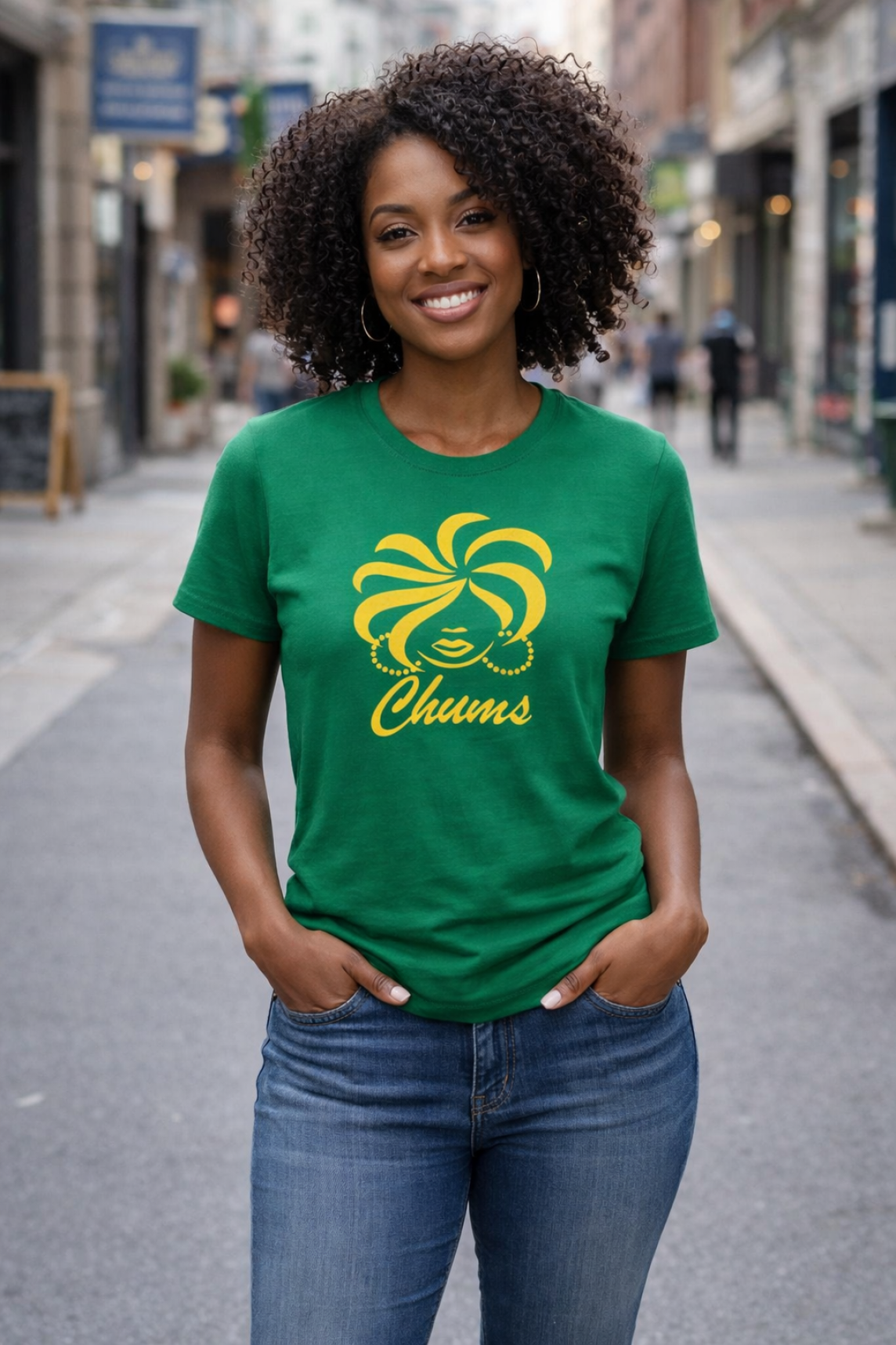 CHUMS Glamour Girl Tee Model