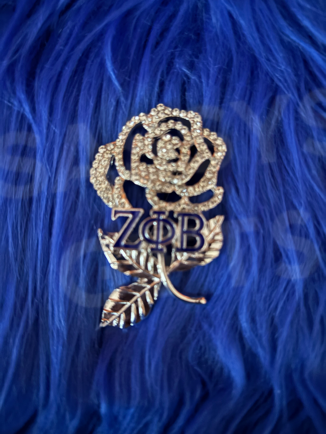 Zeta White Rose with Stem Brooch