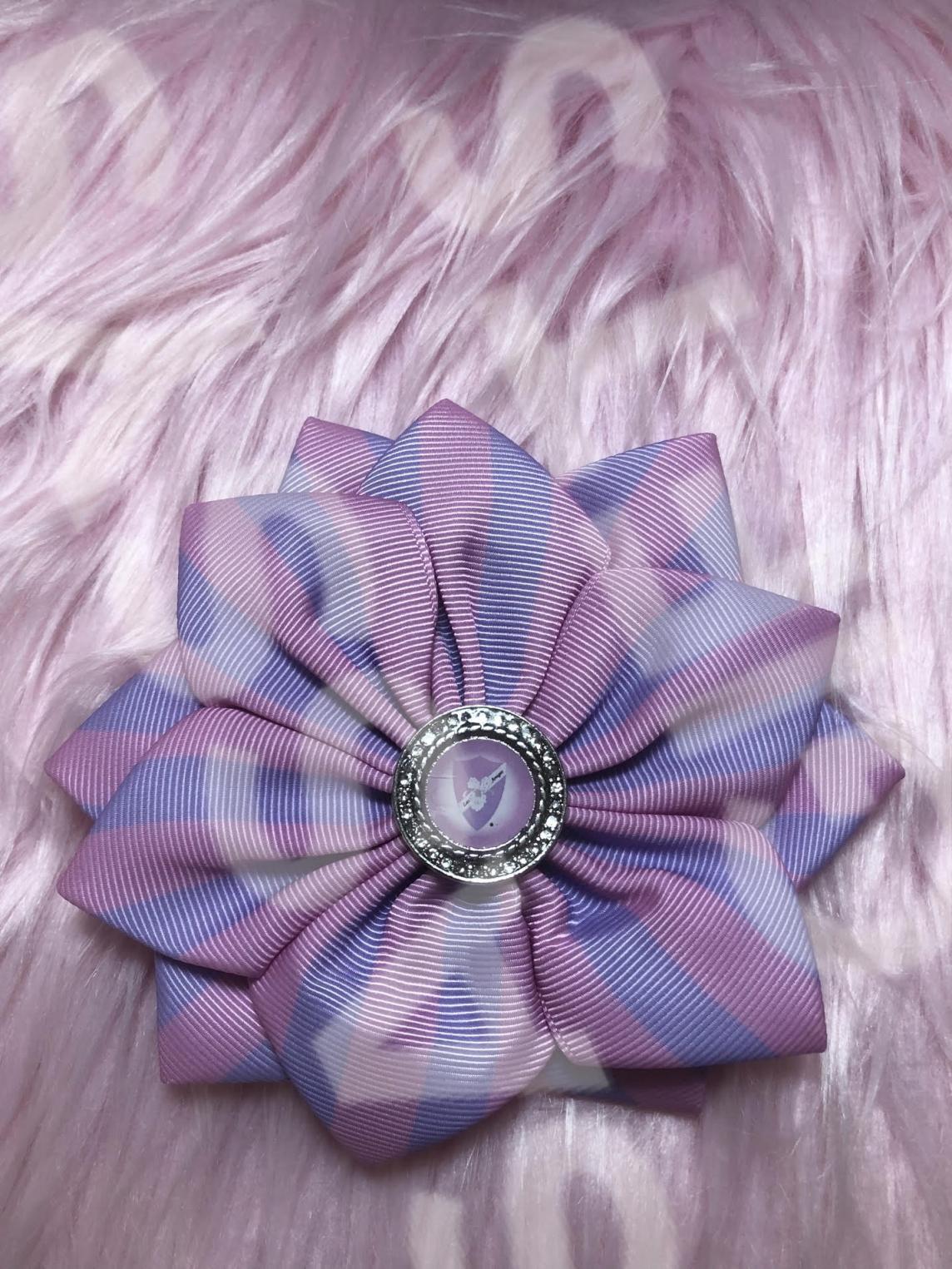 Las Amigas Striped Ribbon Pin-SALE