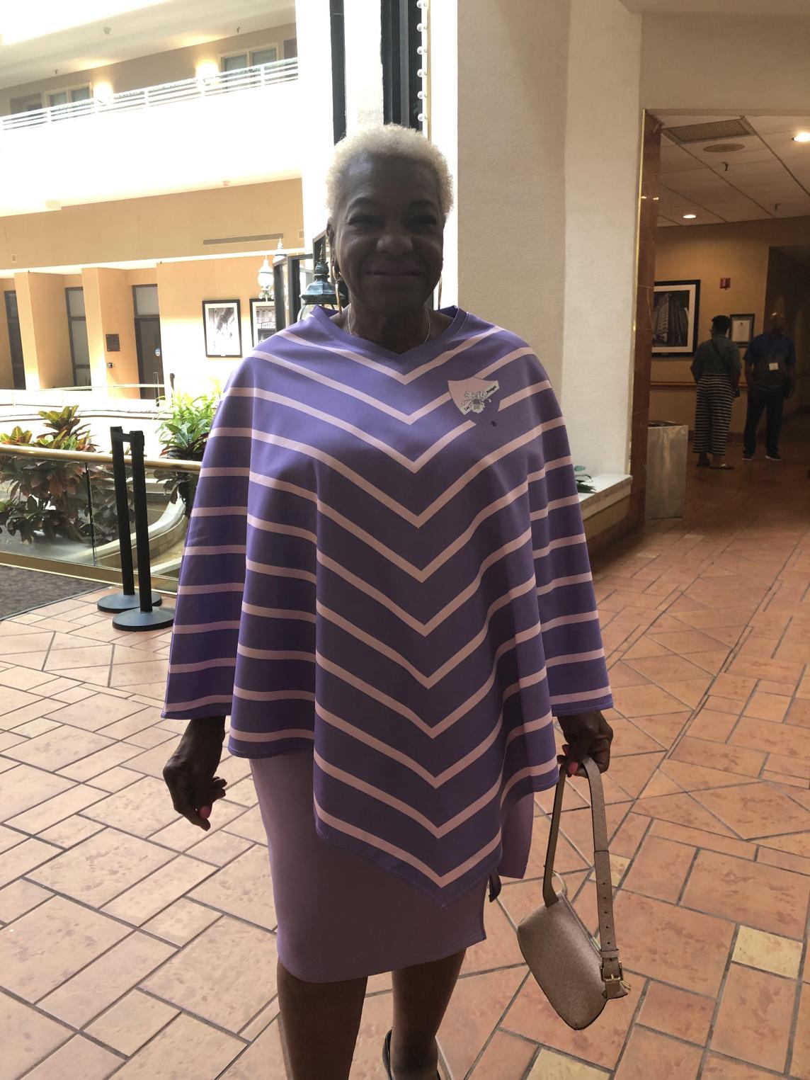 SALE!!! Las Amigas Poncho. Reg  $75