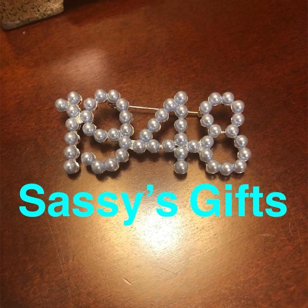 1948 Light Blue Pearls PIn