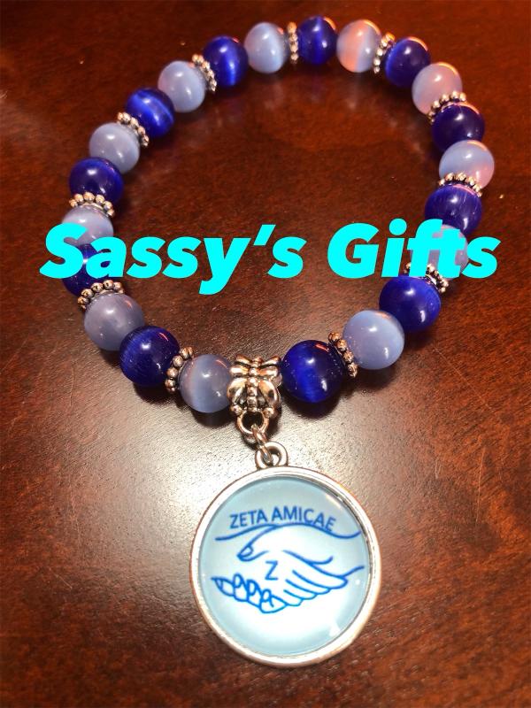 AMICAE Cat-Eye Pearl Stretch Bracelet