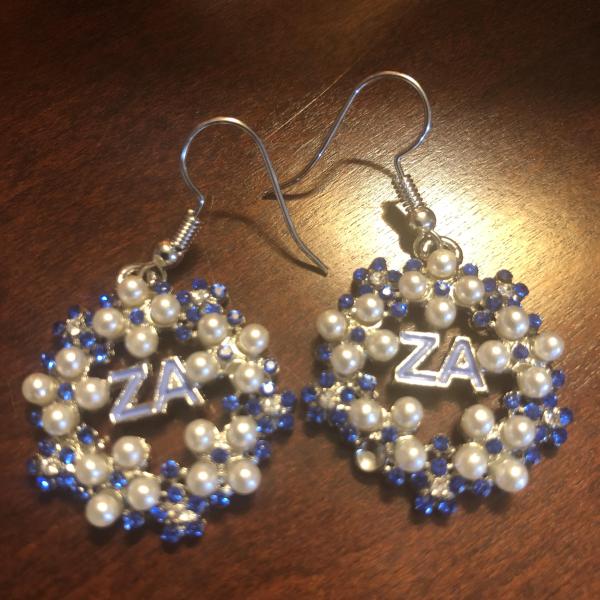 Zeta Amicae Wreath Earrings