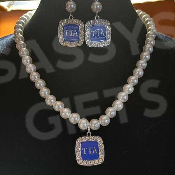 Top Teens of America 3-Piece Pearls Jewelry Set
